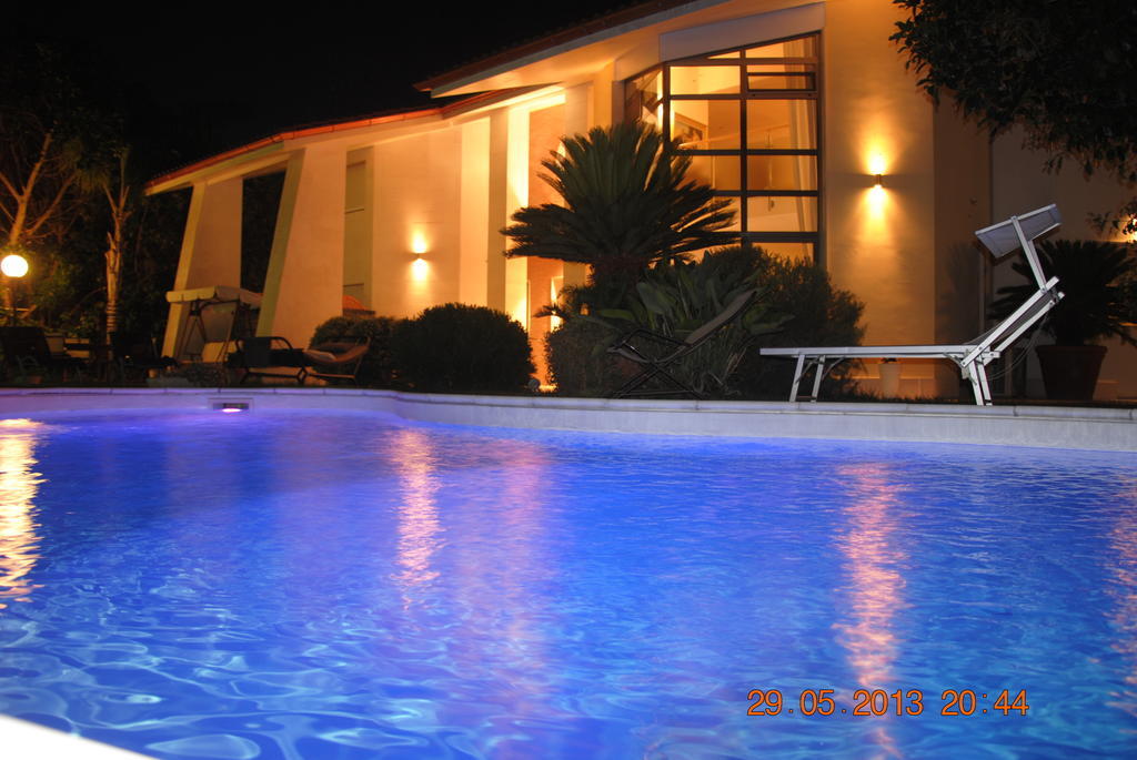 Relais Villa Stella Таранто Екстер'єр фото